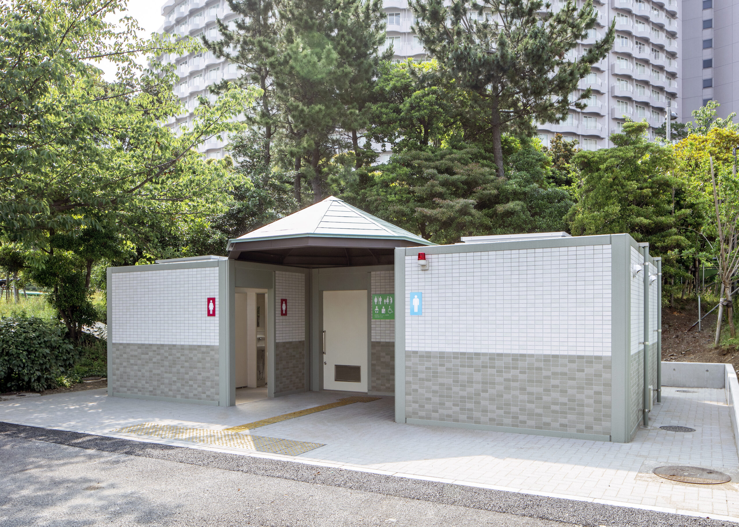 お台場海浜公園西側トイレ改修工事